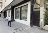 Binanın bütöv qeyri yaşayış sahəsi satılır