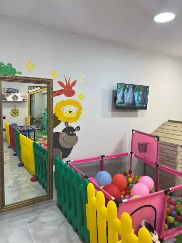 Kafe restoran hazır biznes satılır