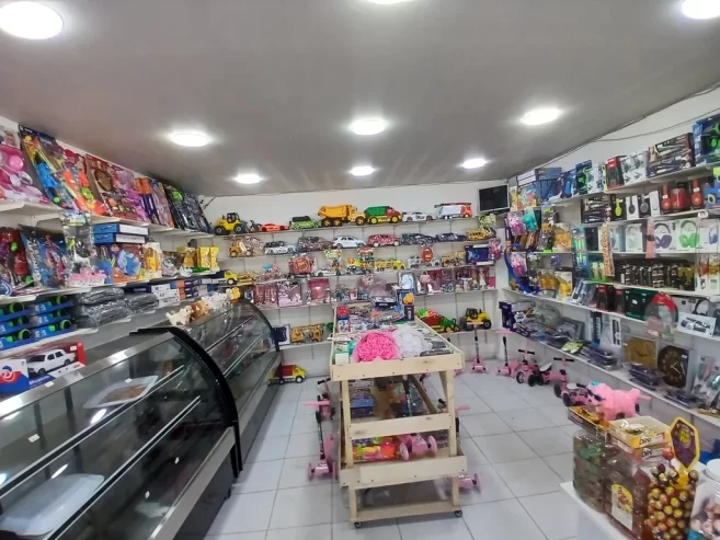 Hazır oyuncaq biznesi satılır